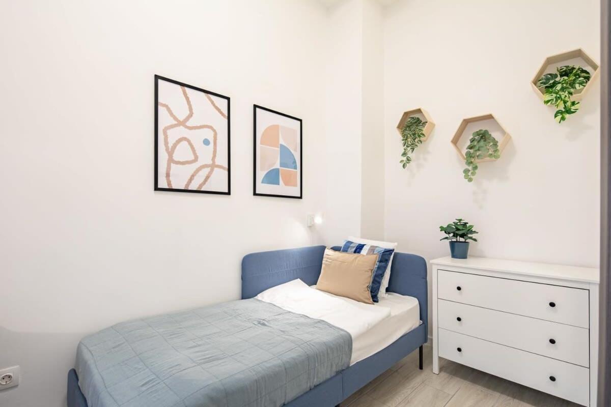 Central Room For Solo Traveller Budapeste Exterior foto